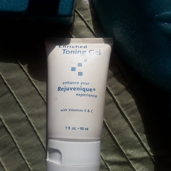 Rejuvenique pulsating face firmer and toner w/ gel - Picture 4 of 6
